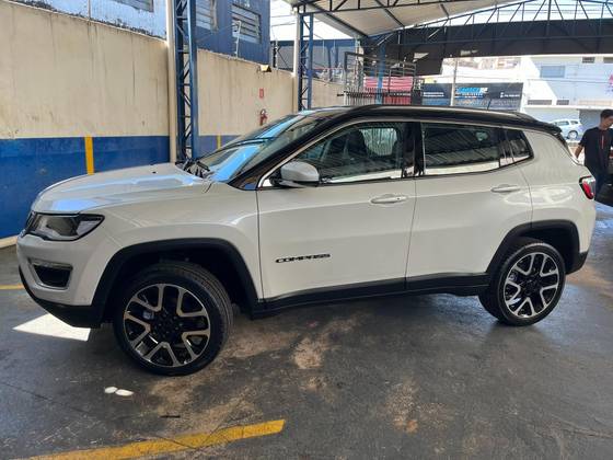 JEEP COMPASS 2.0 16V DIESEL LIMITED 4X4 AUTOMÁTICO JEEP COMPASS 2.0 16V DIESEL LIMITED 4X4 AUTOMÁTICO